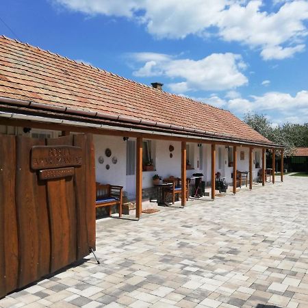 Bobita Apartmanhaz Szilvásvárad Exterior foto