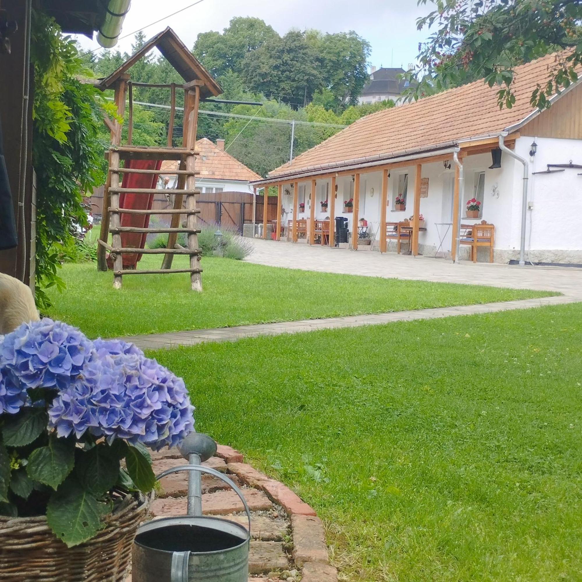 Bobita Apartmanhaz Szilvásvárad Exterior foto